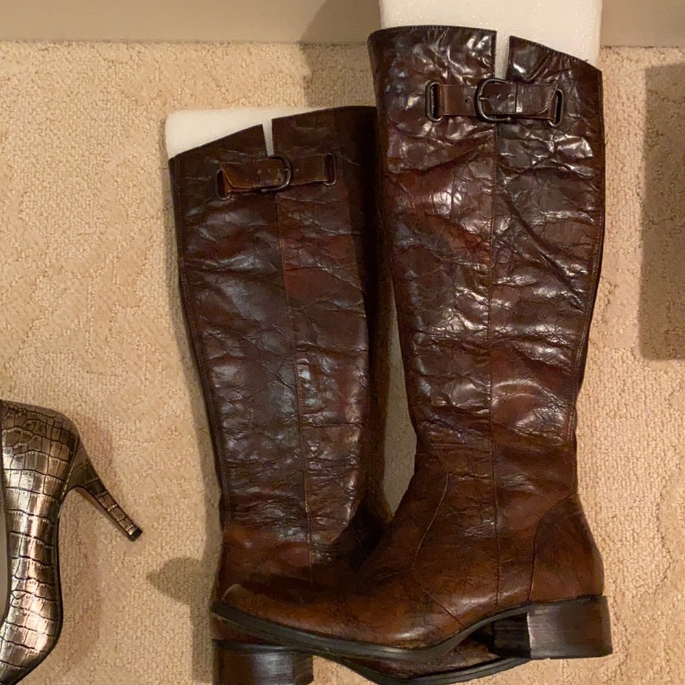 Riding boots